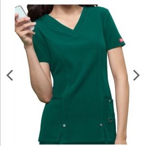 Dickies xtreme stretch scrub top L